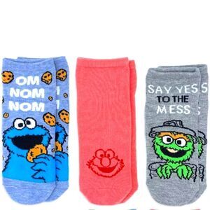 Cookie monster Elmo Oscar the grouch no-show socks